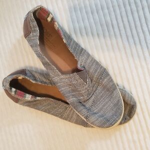 Toms Womens Stylish Heathered Gray Avalon Canvas Slip-On Shoes W 10